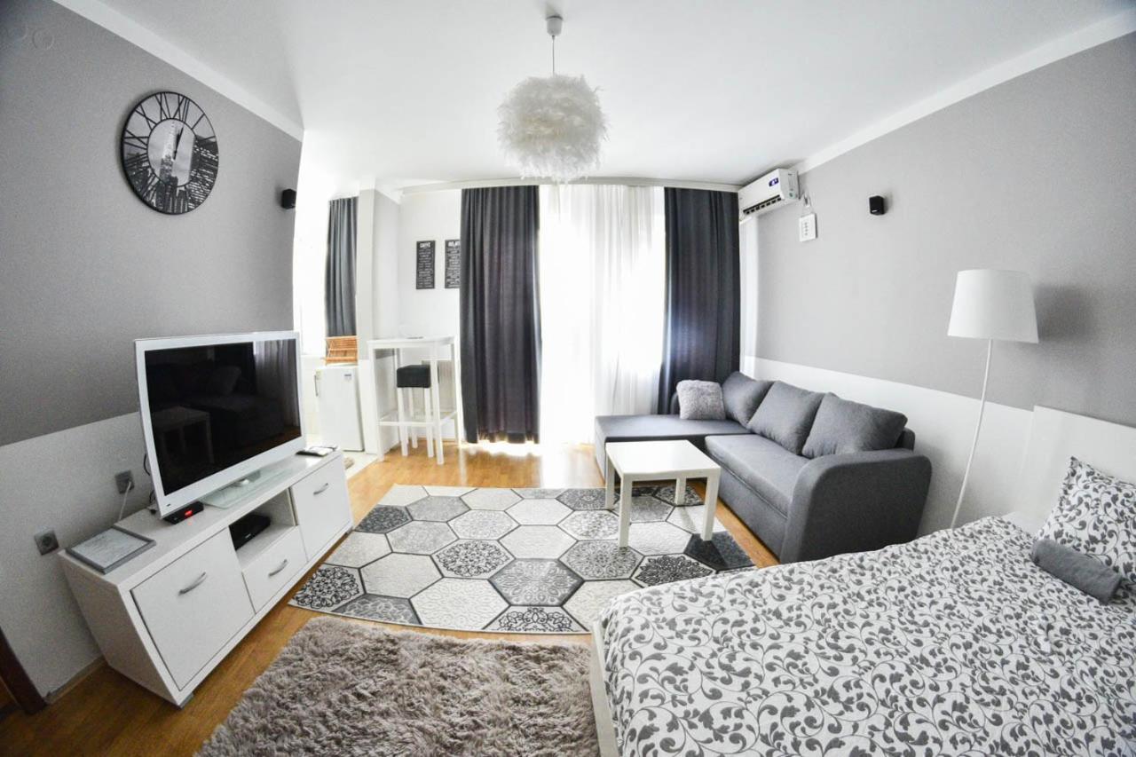 Madea Apartment 35 Novi Sad Exterior foto